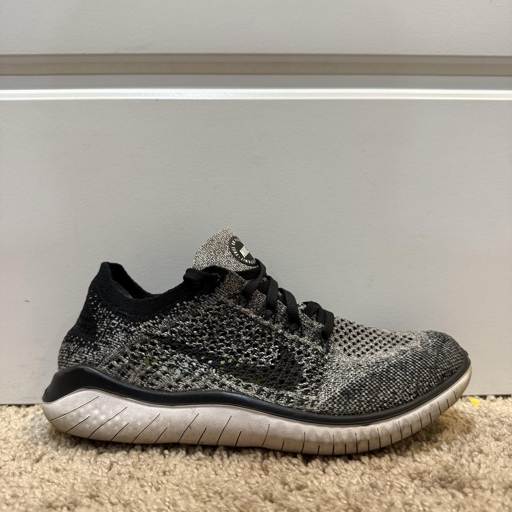 Nike Free RN Flyknit Shoes Womens Size 7 Gray Running Cushioned Sneakers